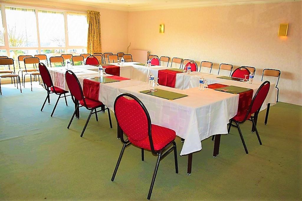 Hotel Altina Pacy-sur-Eure Eksteriør billede