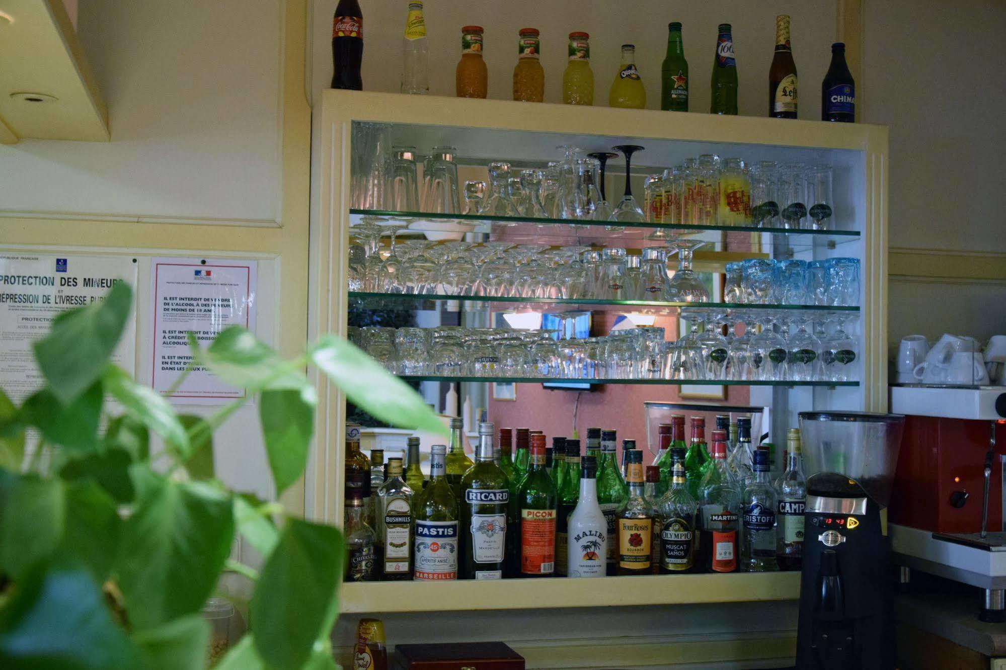 Hotel Altina Pacy-sur-Eure Eksteriør billede
