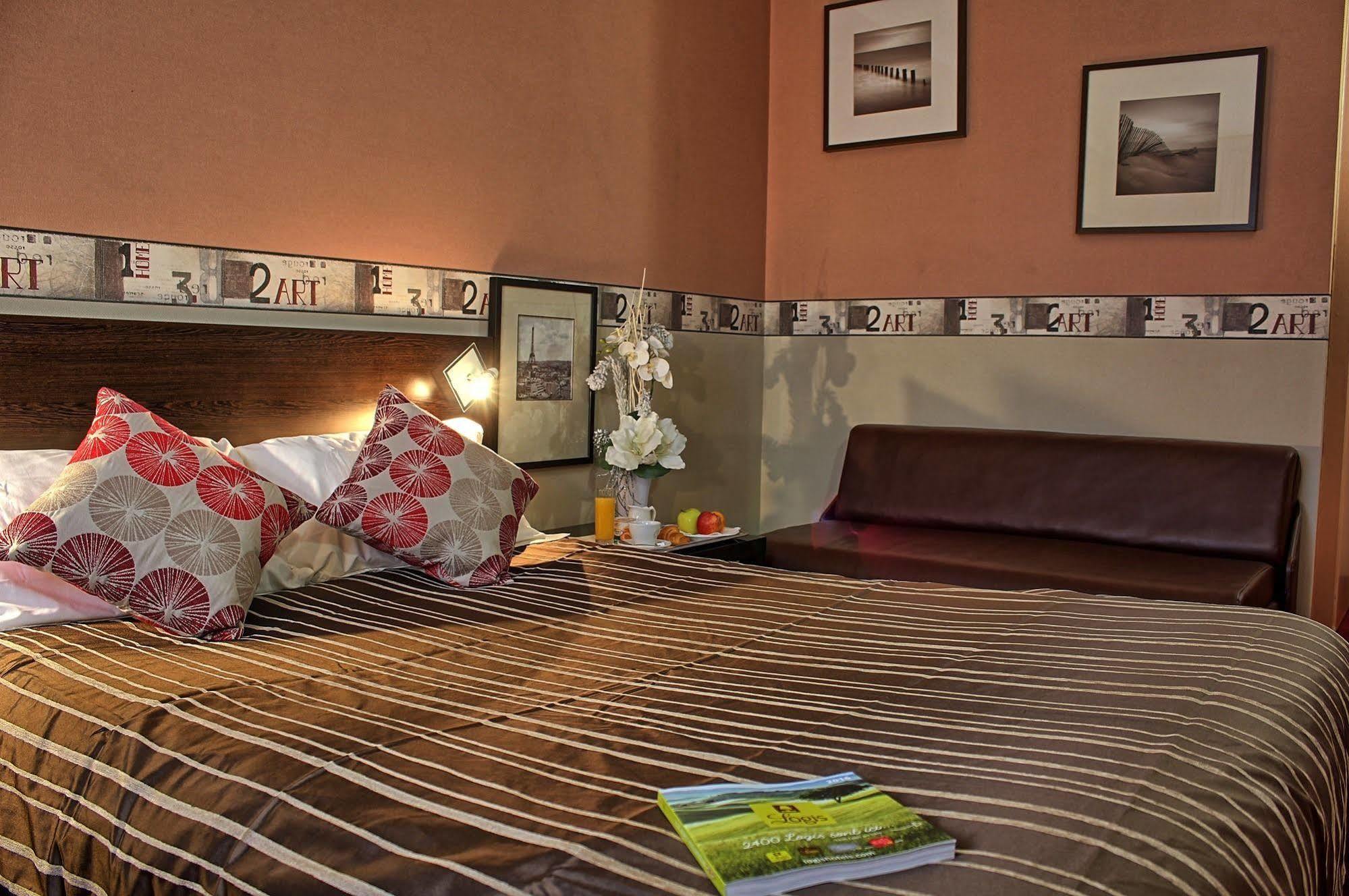 Hotel Altina Pacy-sur-Eure Eksteriør billede