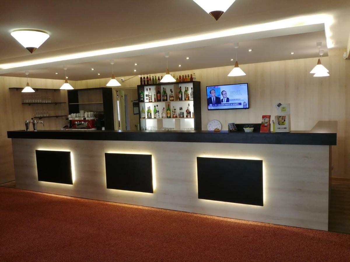 Hotel Altina Pacy-sur-Eure Eksteriør billede