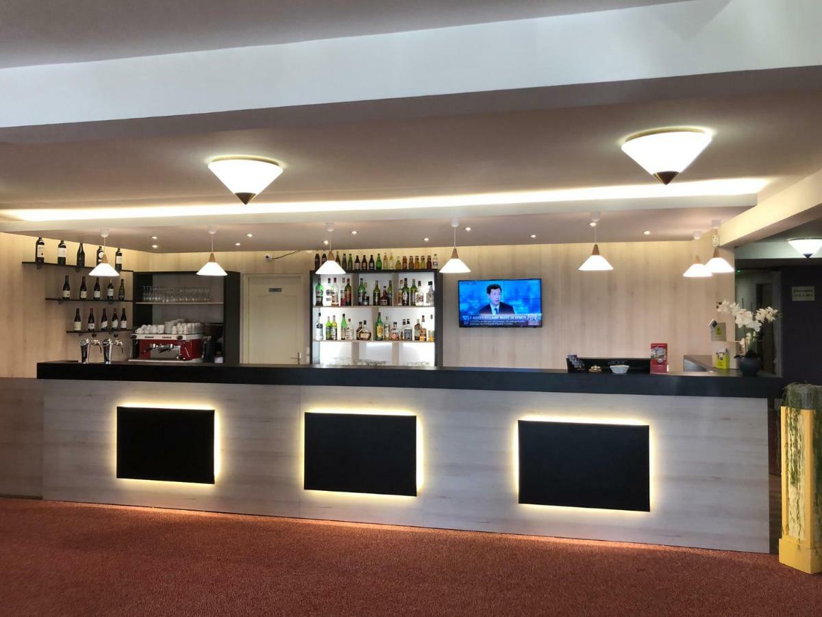 Hotel Altina Pacy-sur-Eure Eksteriør billede