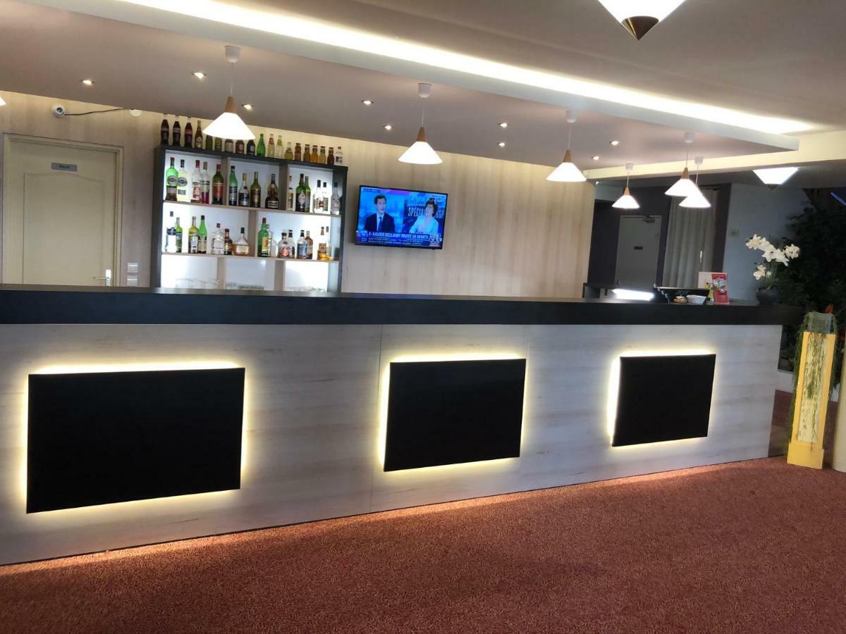 Hotel Altina Pacy-sur-Eure Eksteriør billede